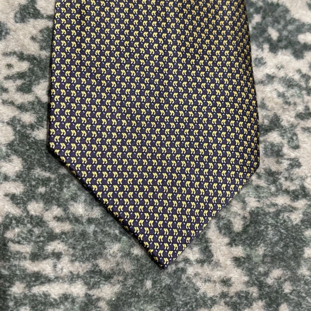 Vintage Como House Italy 100% silk tie